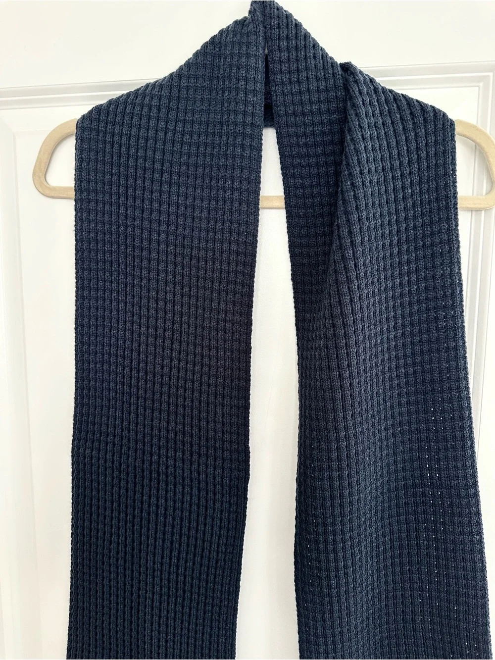 Navy Blue Men’s Classic Fall Knit Scarf